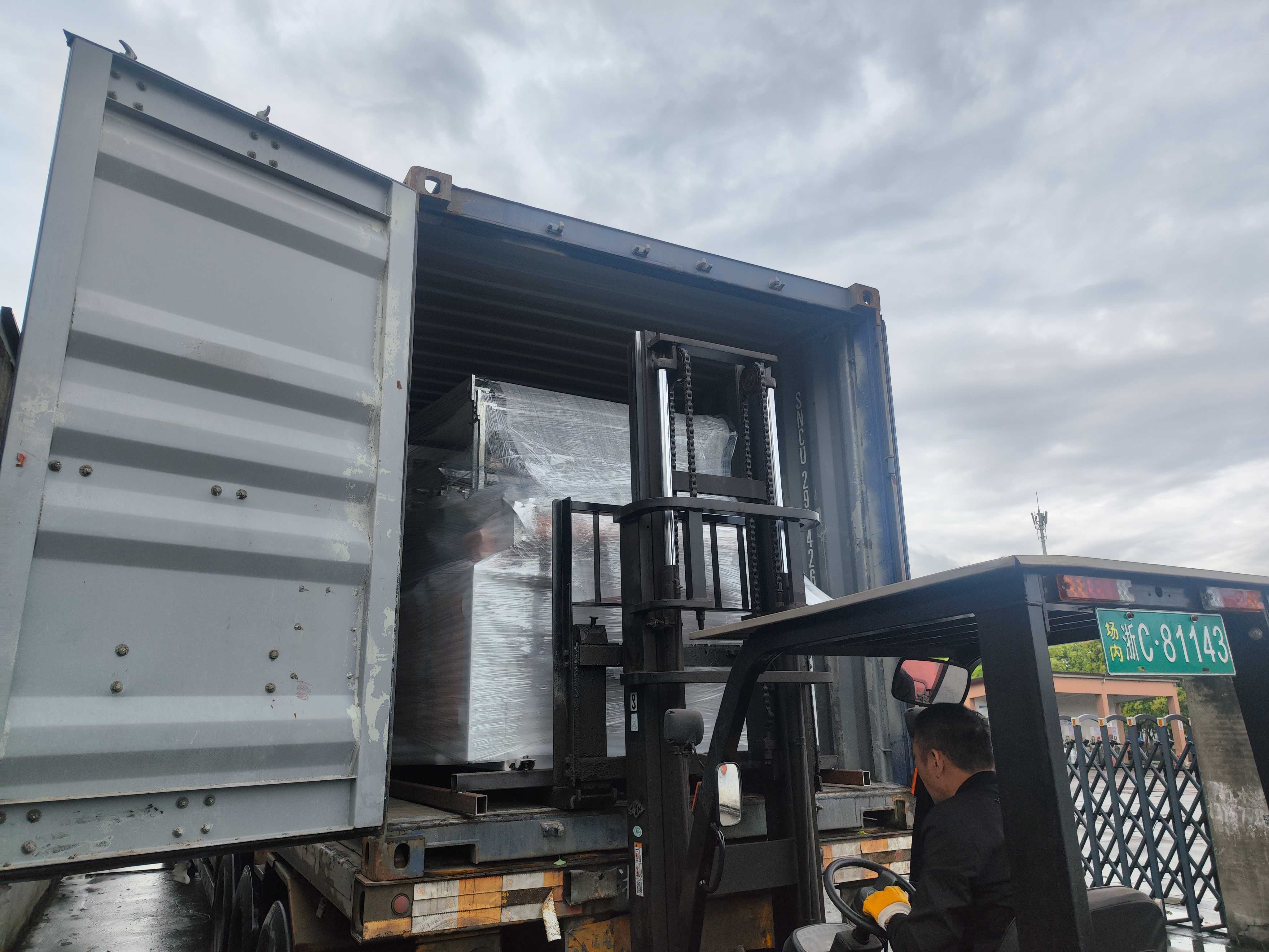 The Korean bag-making machine delivered successfully
